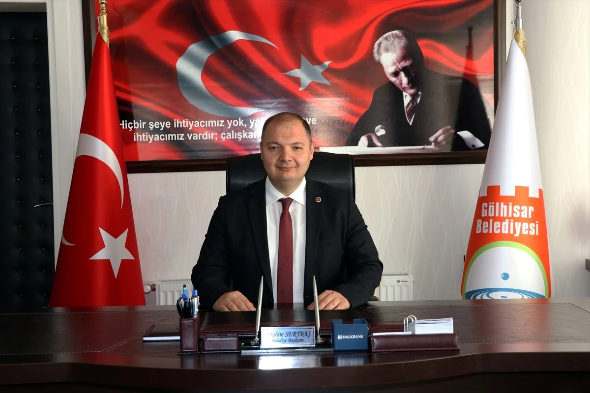 Gölhisar Belediye Başkanı Sertbaş\'tan Milli Dayanışma Kampanyası\'na destek