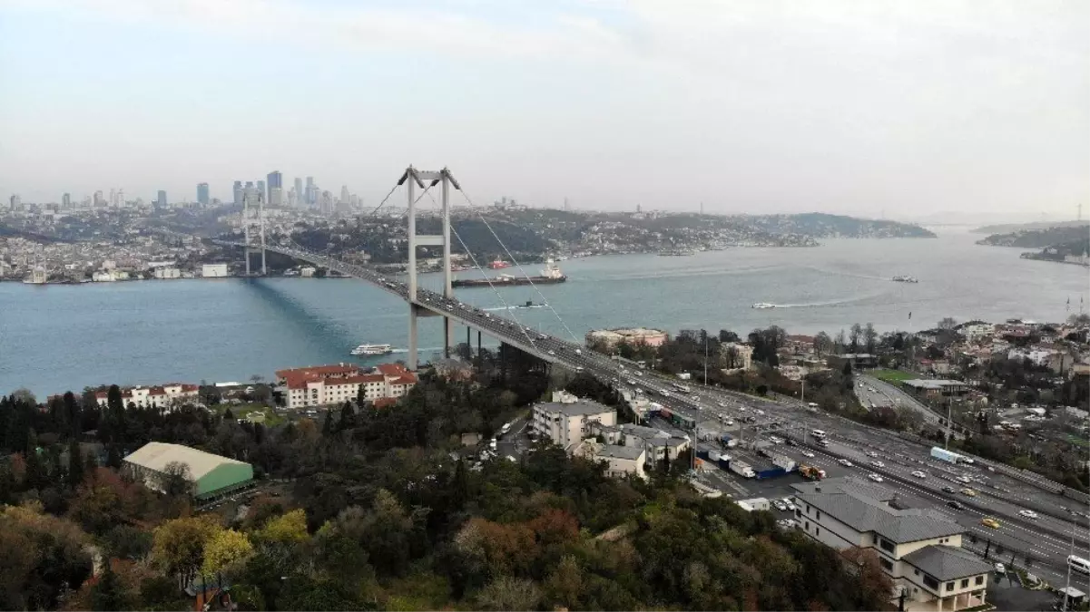 İstanbul trafiğine korona virüs etkisi; 15 Temmuz Şehitler köprüsü boş kaldı