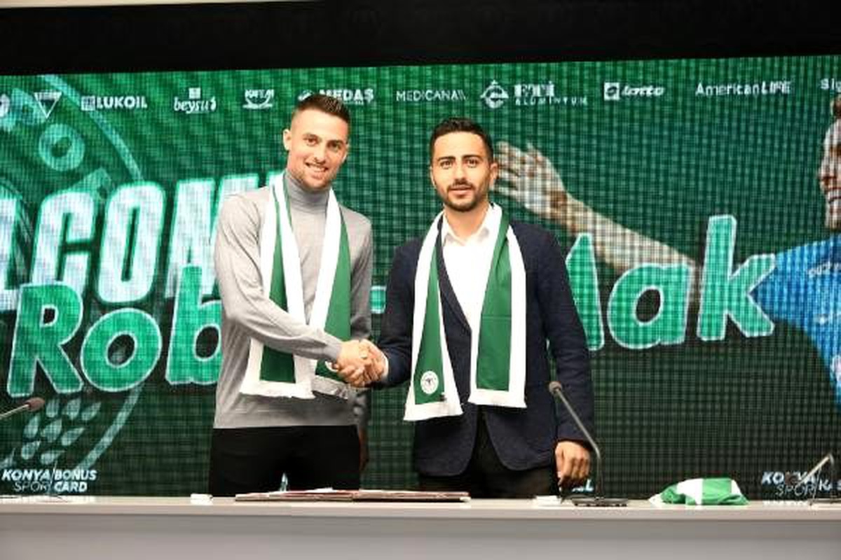 Konyaspor\'da Robert Mak\'ın sözleşmesi feshedildi