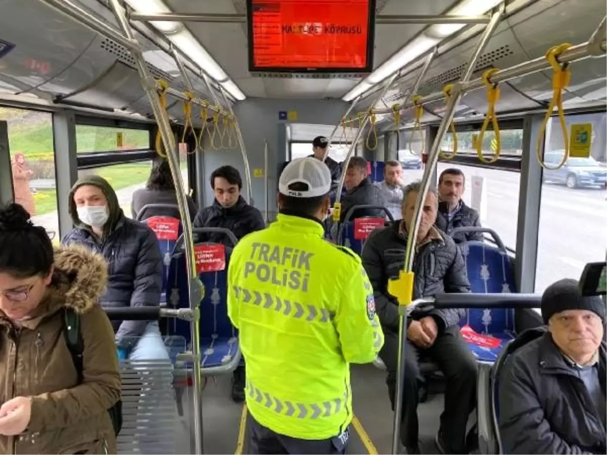 Maltepe\'de toplu taşımada sosyal mesafe denetimi