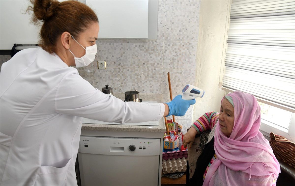Samsun\'da 65 yaş üstü vatandaşlara evde sağlık ve temizlik hizmeti