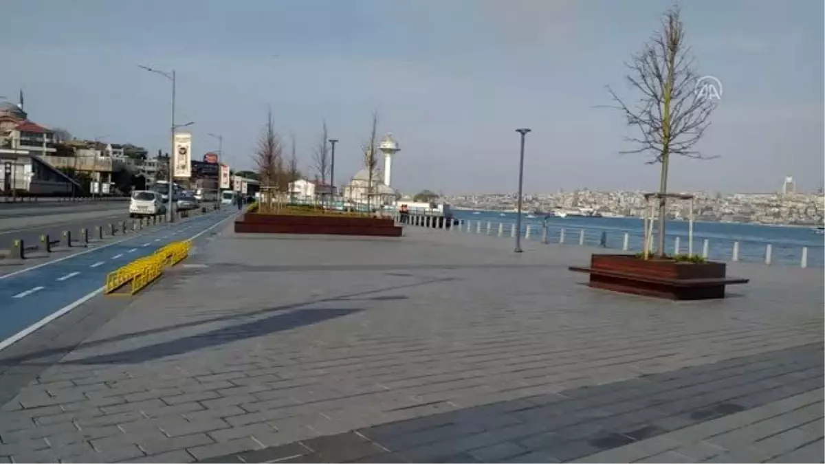 Üsküdar ve Kadıköy sahili boş kaldı