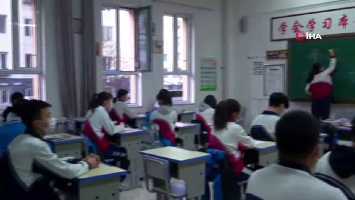 Vatandaşlar sosyal mesafe kuralına yine uymadı