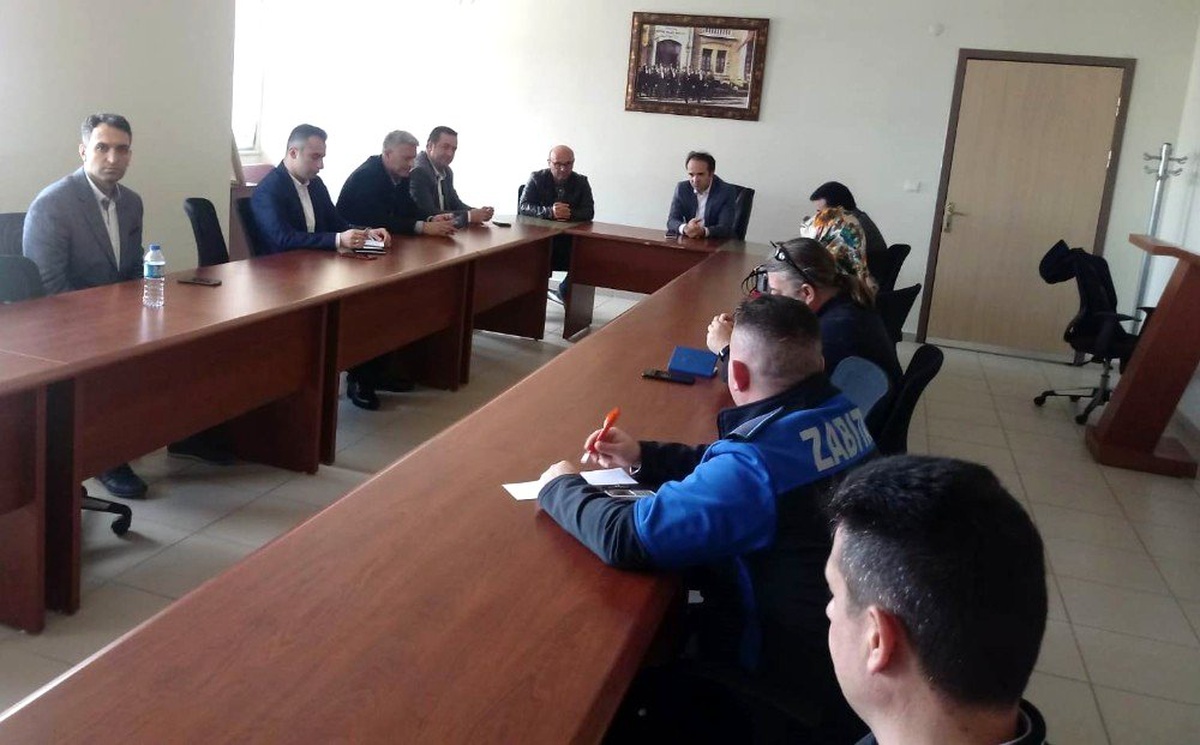 Vefa Sosyal Destek Grubu yaşlıların imdadına yetişiyor