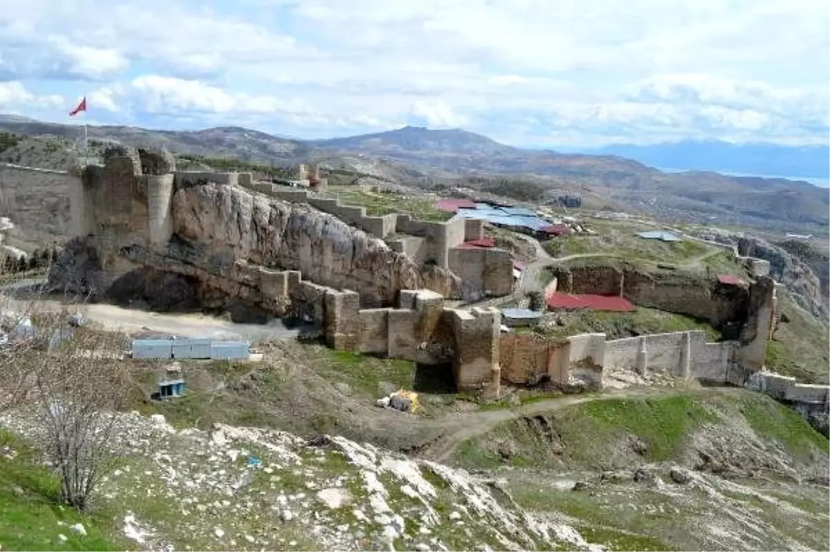 Elazığ\'ın tarihi Harput Mahallesi ziyarete kapatıldı