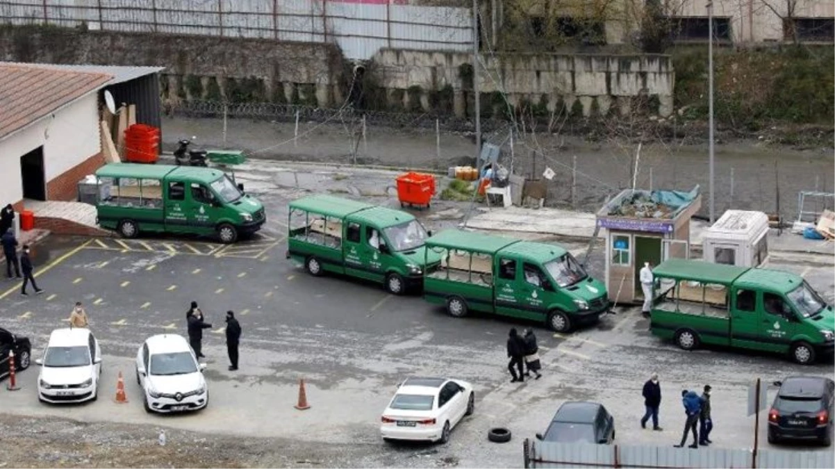 İstanbul\'da ürküten koronavirüs fotoğrafları! 4 cenaze aracı arka arkaya dizildi