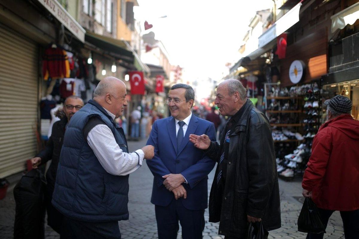 Konak\'ta esnaftan 3 ay işgaliye alınmayacak