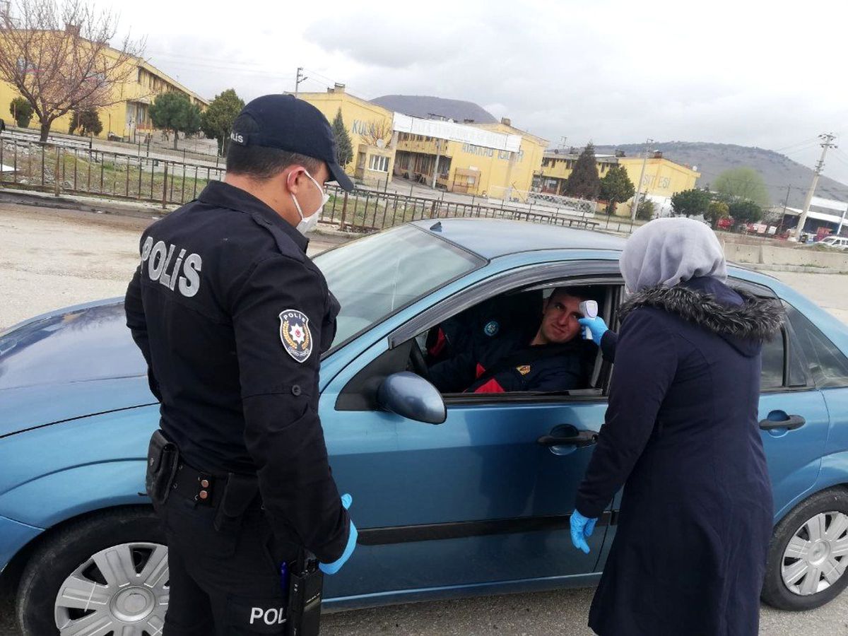 Manisa\'nın giriş çıkışlarına sıkı denetim