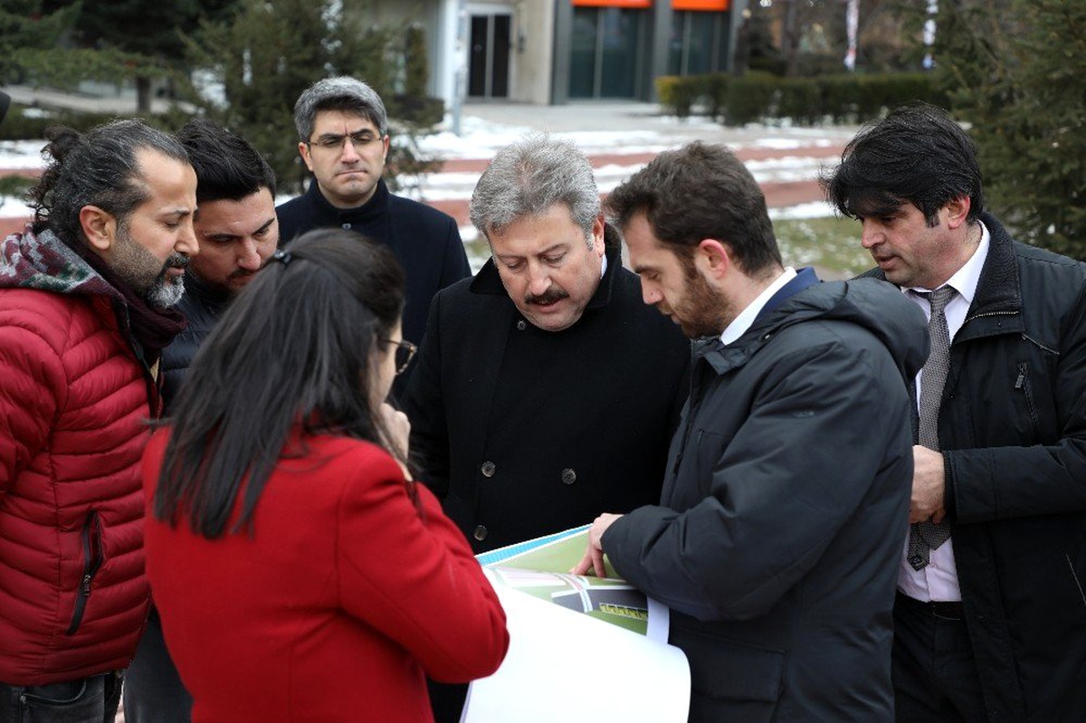 Melikgazi\'de Alparslan Parkı yenileniyor