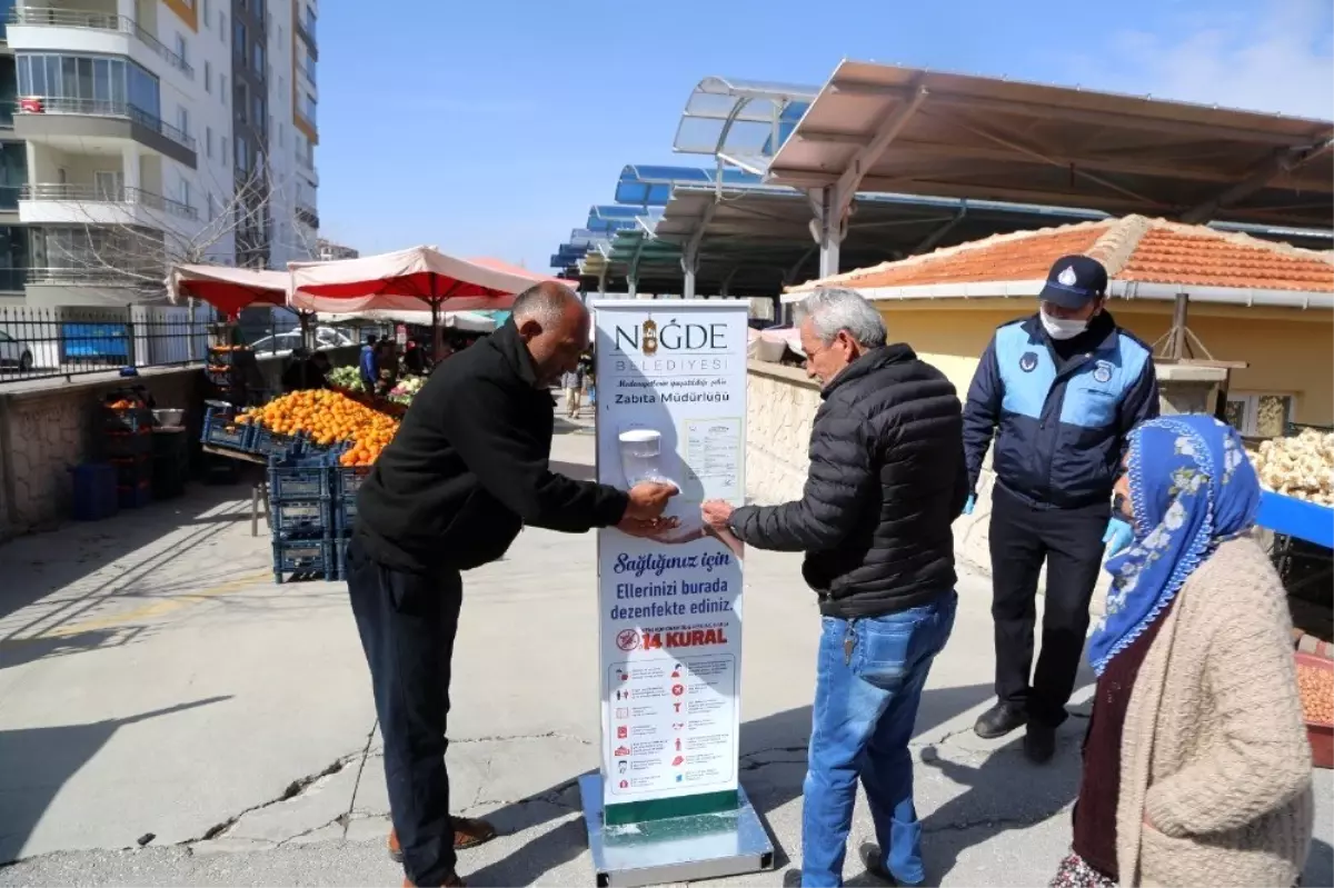 Pazar Yerlerine El Dezenfektanı konuldu