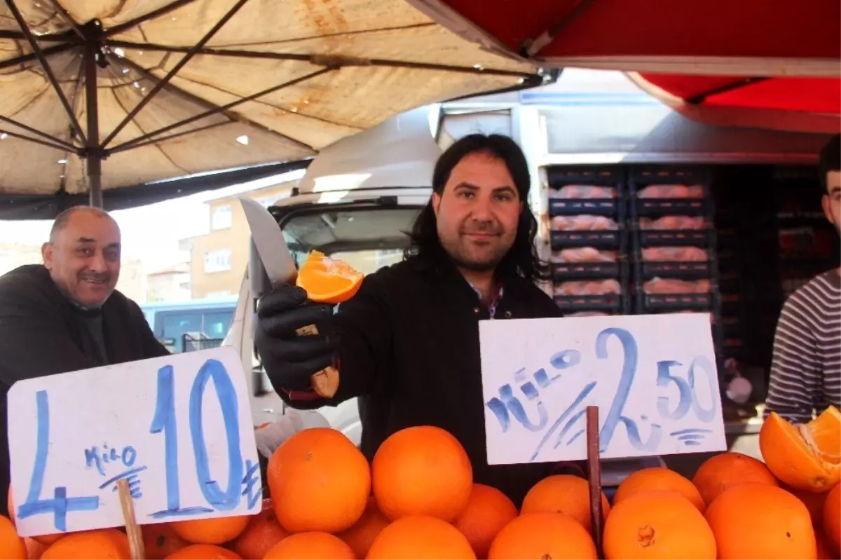 Pazarın en pahalı ürünü çilek ve limon oldu