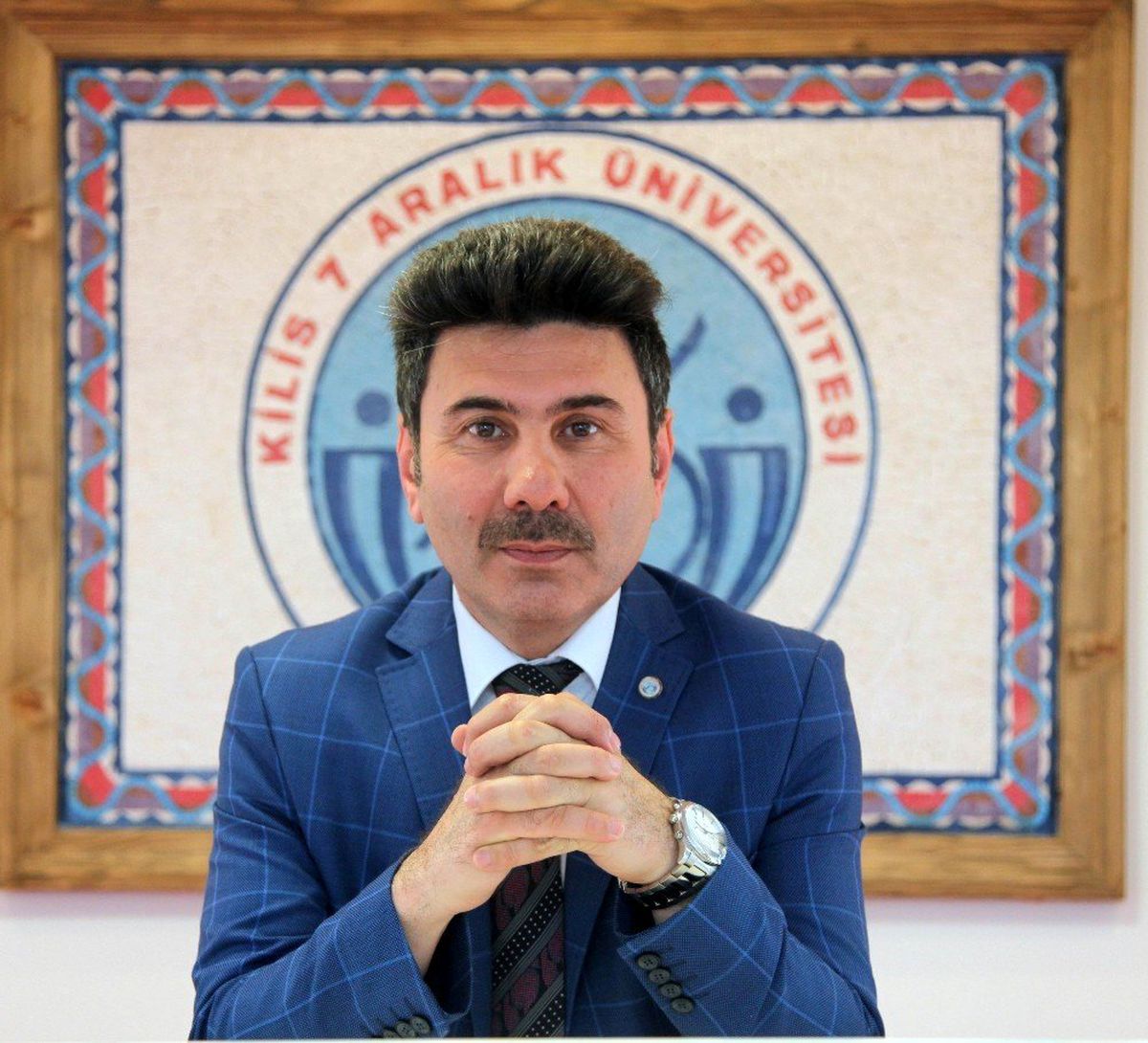 Rektör Karacoşkun maaşını bağışladı