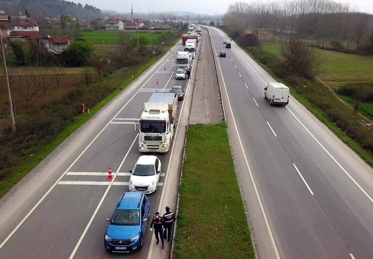 Sakarya\'da jandarma ekiplerinin ateş ölçüm uygulaması havadan görüntülendi