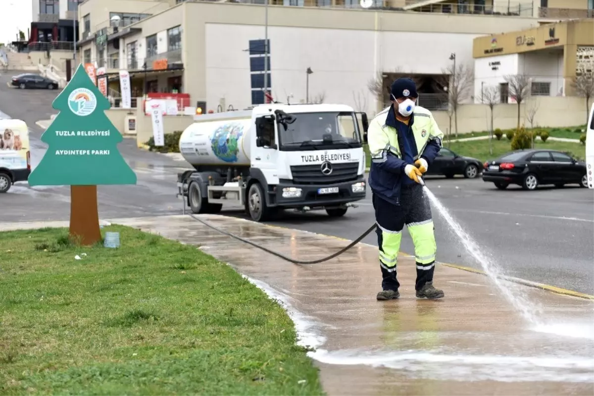 Tuzla Belediyesinin korona virüsle mücadelesi aralıksız sürüyor