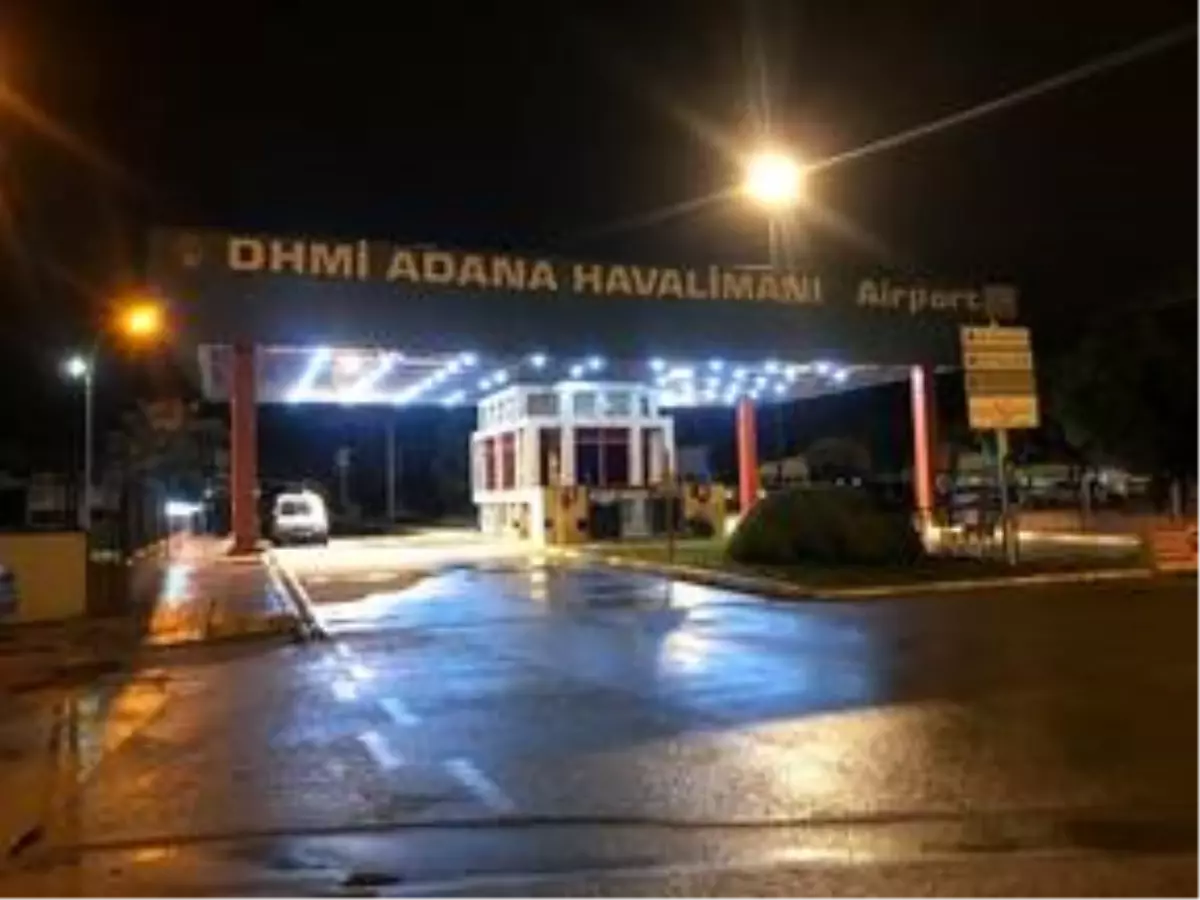 Adana\'da polisten kaçan motosikletli iki şüpheli havalimanında kıstırıldı