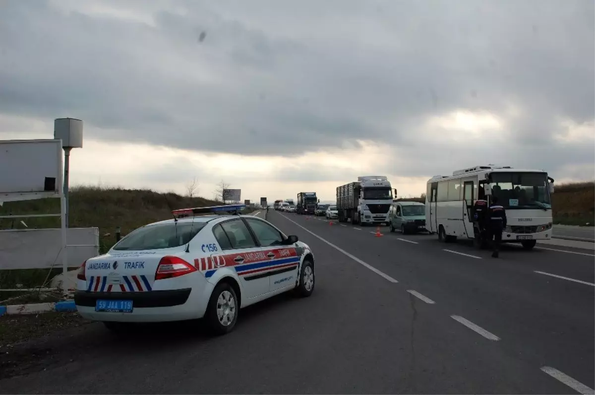 İstanbul - Çanakkale yolunda ateş ölçerli sıkı tedbir