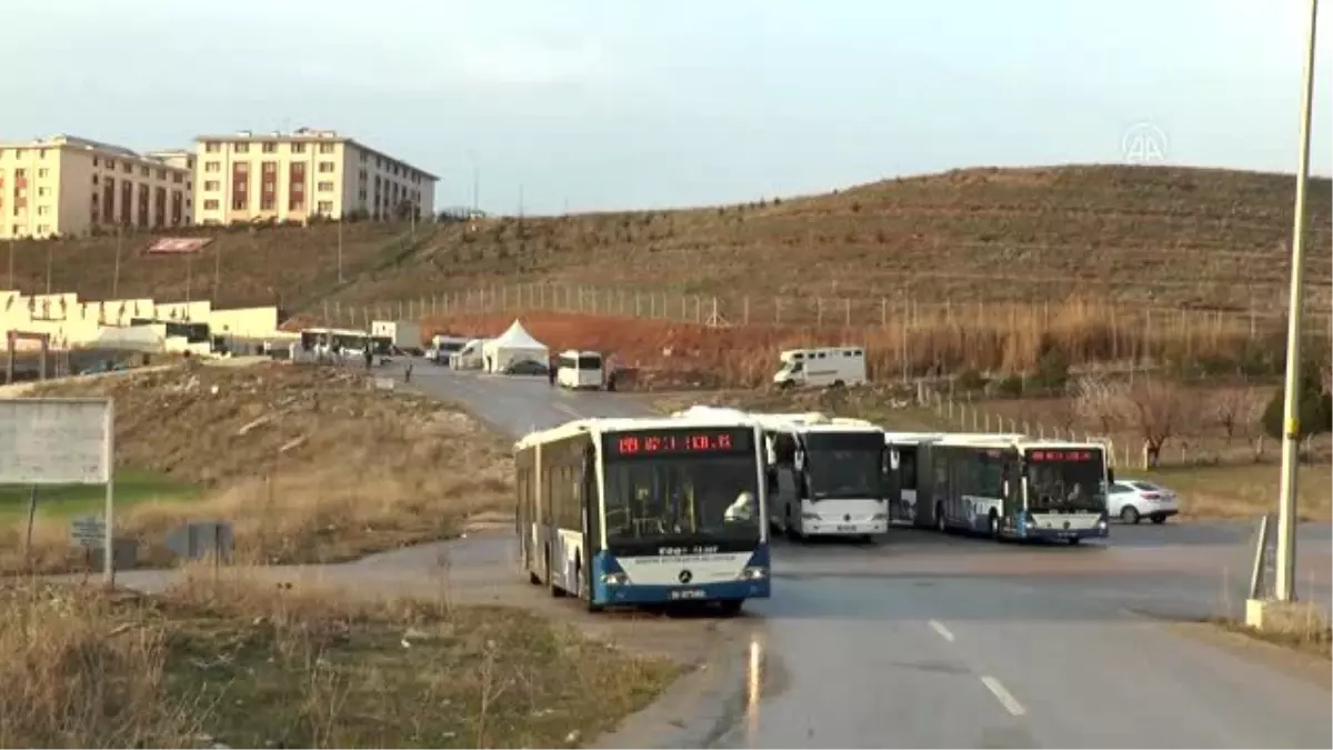 Karantinaya alınan 300 kişi daha tahliye edildi