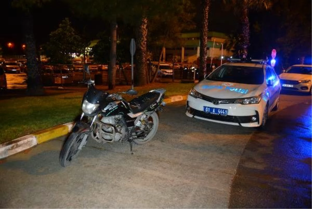 Polisten kaçan motosikletli 2 kişi, havalimanında yakalandı