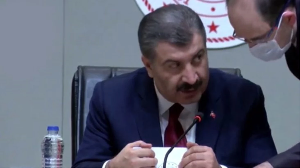 Sağlık Bakanı Fahrettin Koca\'dan sosyal mesafe uyarısı: Bana yaklaşma