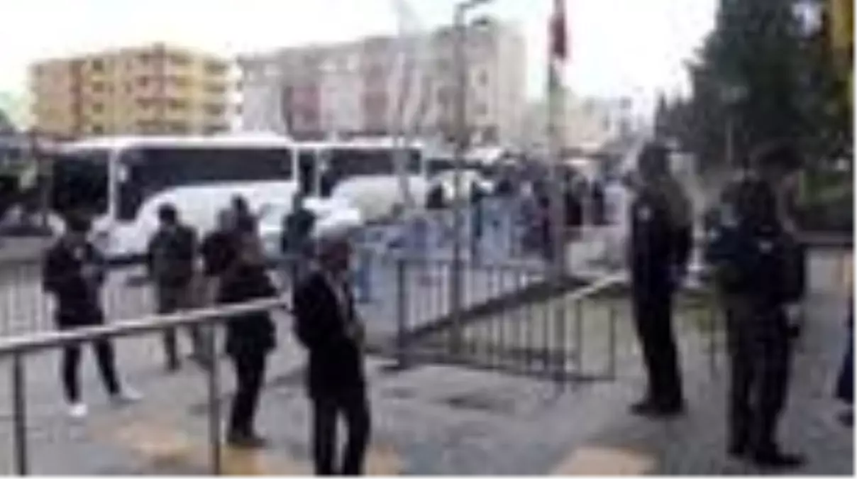 Silopi\'de ihtiyaç sahiplerine nakdi destek ödemesi başladı