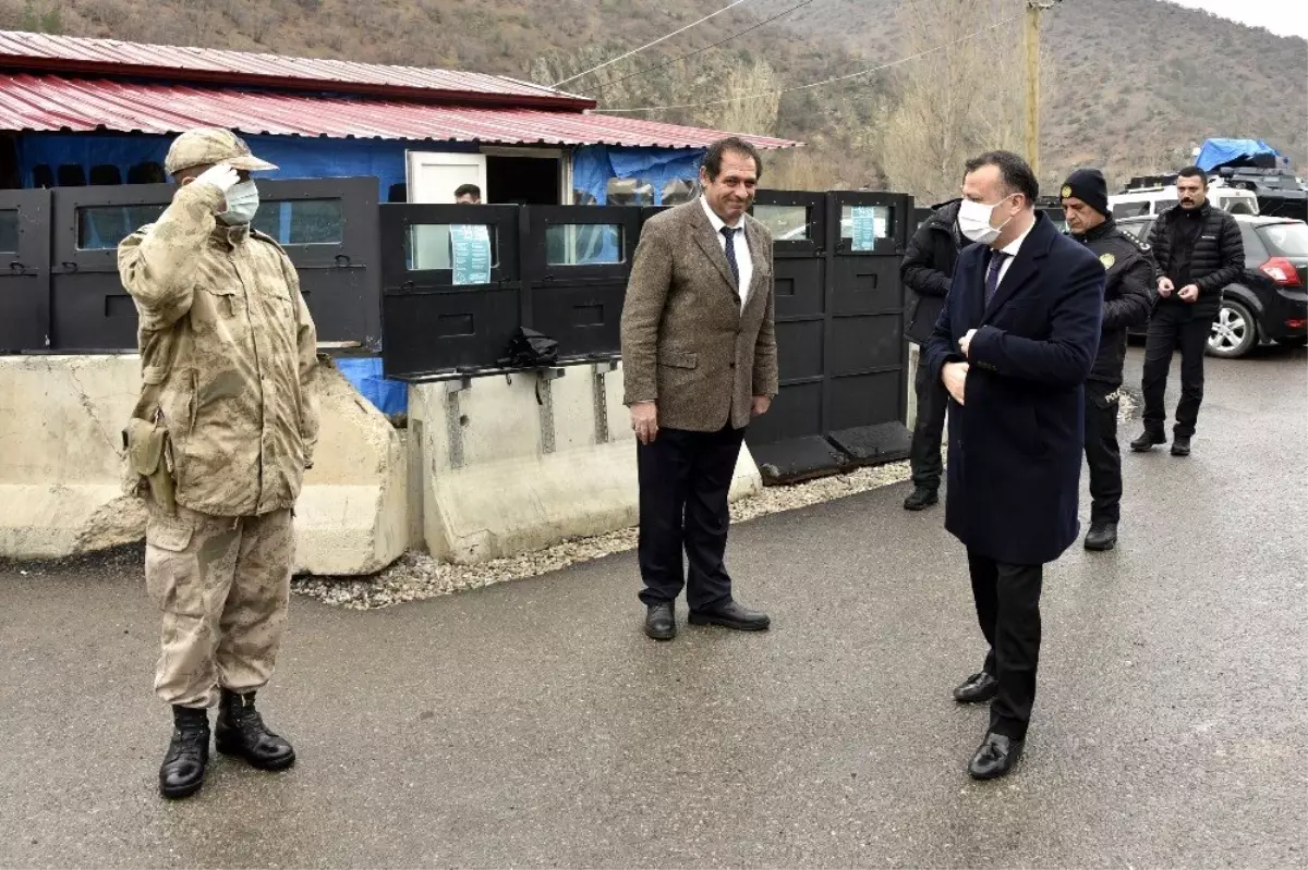 Vali Taşbilek\'ten gurbetçilere "Gelmeyin" çağrısı