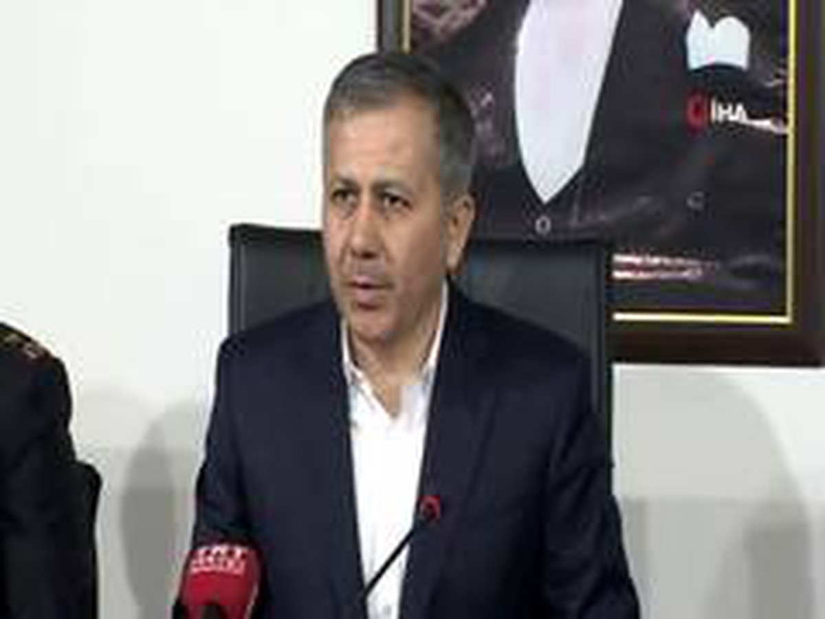 Vali Yerlikaya: "Tedbirli olmak zorundayız, virüsü yenebilmek için Evinde Kal İstanbul"