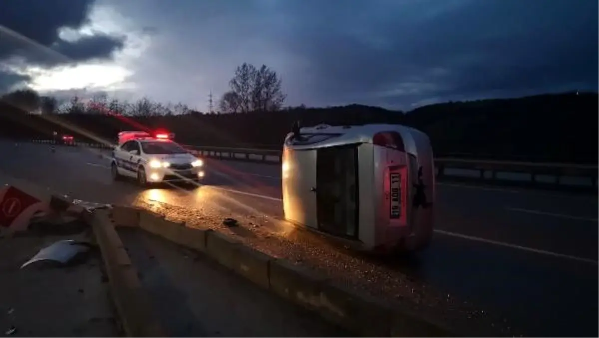 Bursa\'da virajlı yolda yolda takla atan otomobilin sürücüsü yaralandı