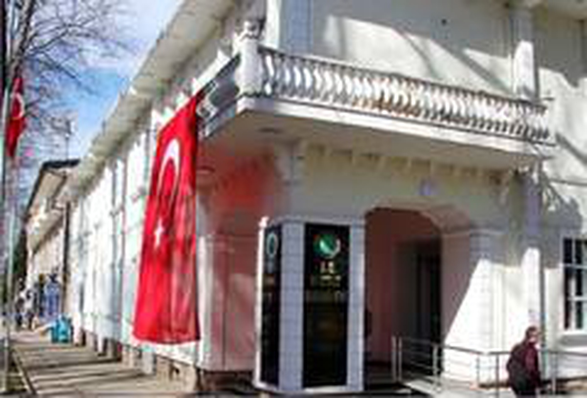Hendek\'te belediyeye ait işyerlerinin kiraları ertelendi