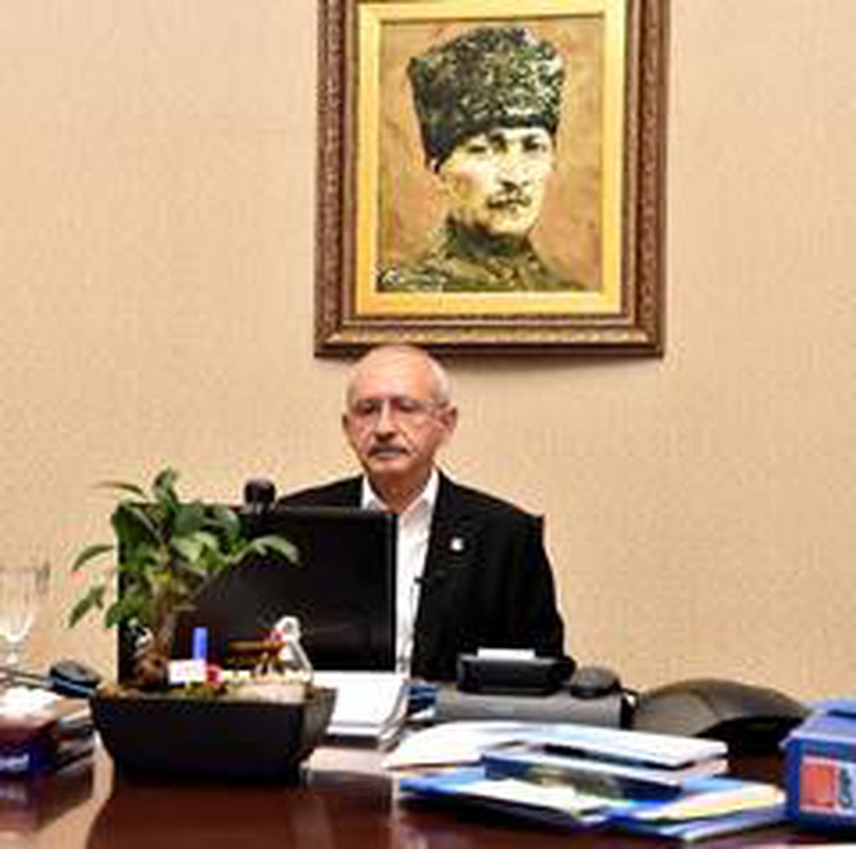 Kılıçdaroğlu, konfederasyon temsilcileri ile görüştü