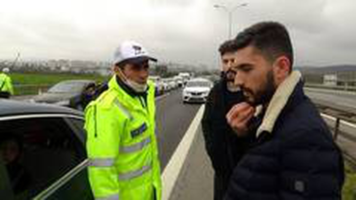 (Özel) Şehirler arası yolculuk yapan 78 yaşındaki kadından polislere: "Ben buranın havasını...