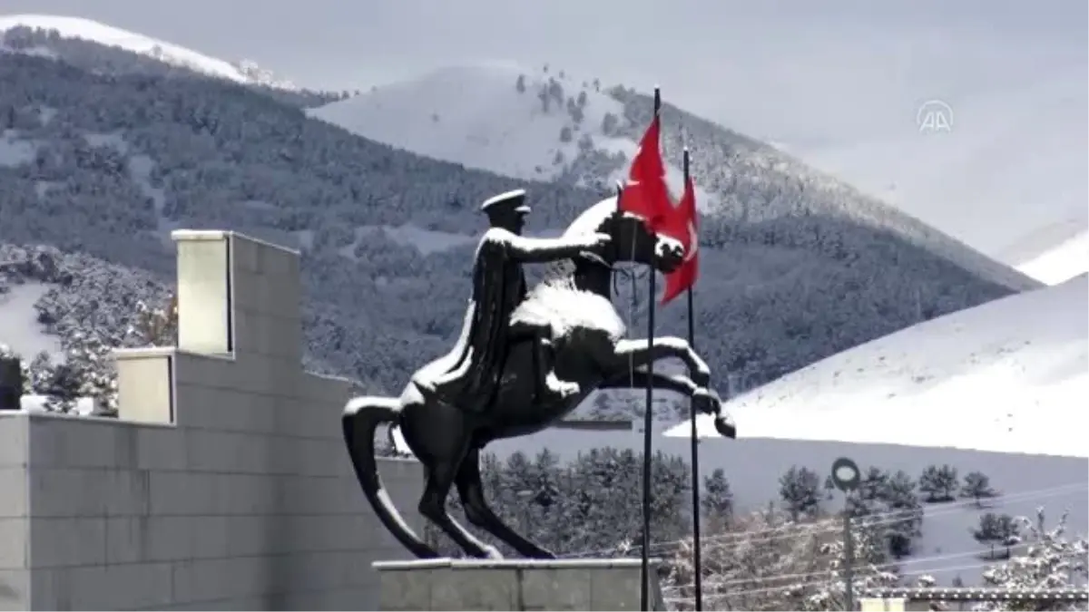 Sarıkamış beyaza büründü - KARS