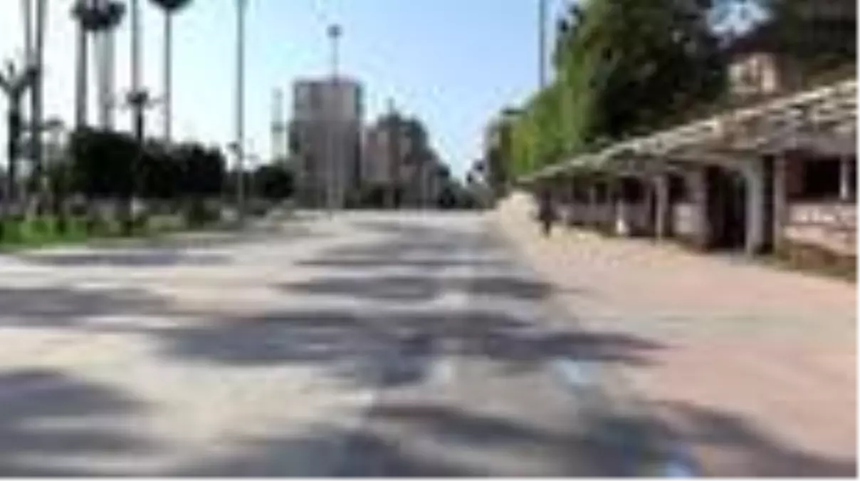 "Türkiye\'nin Meydanları"nda "koronavirüs sessizliği"