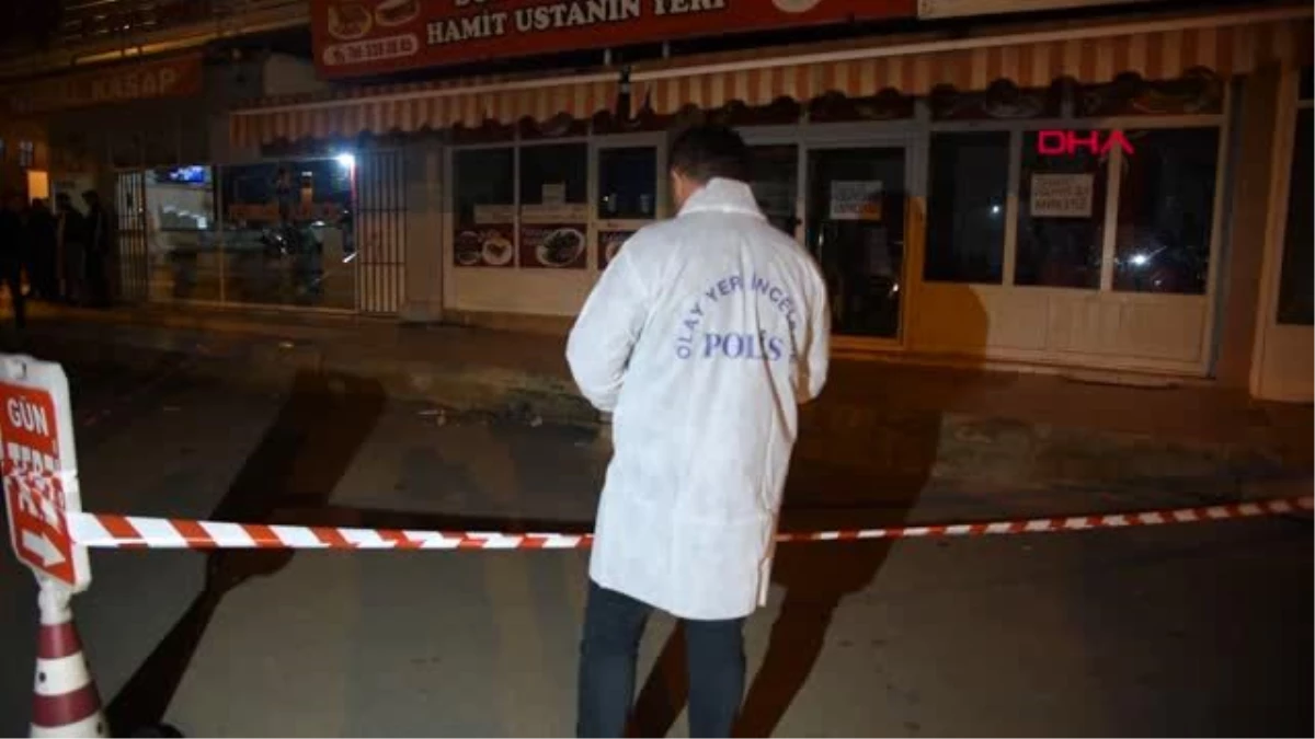 Antalya\'da bıçaklı kavga: 1 ölü