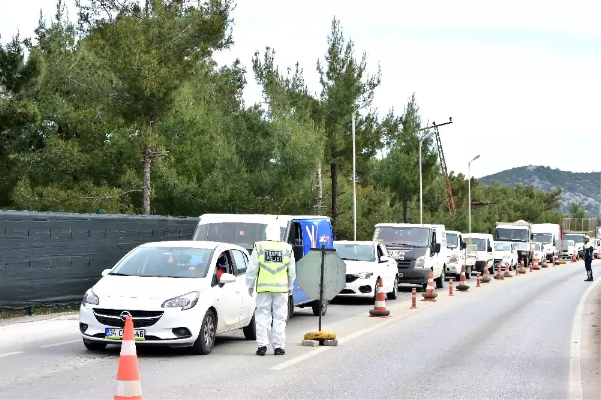 Bodrum\'a günde 12 bin araç, bir ayda 100 bin tatilci akın etti