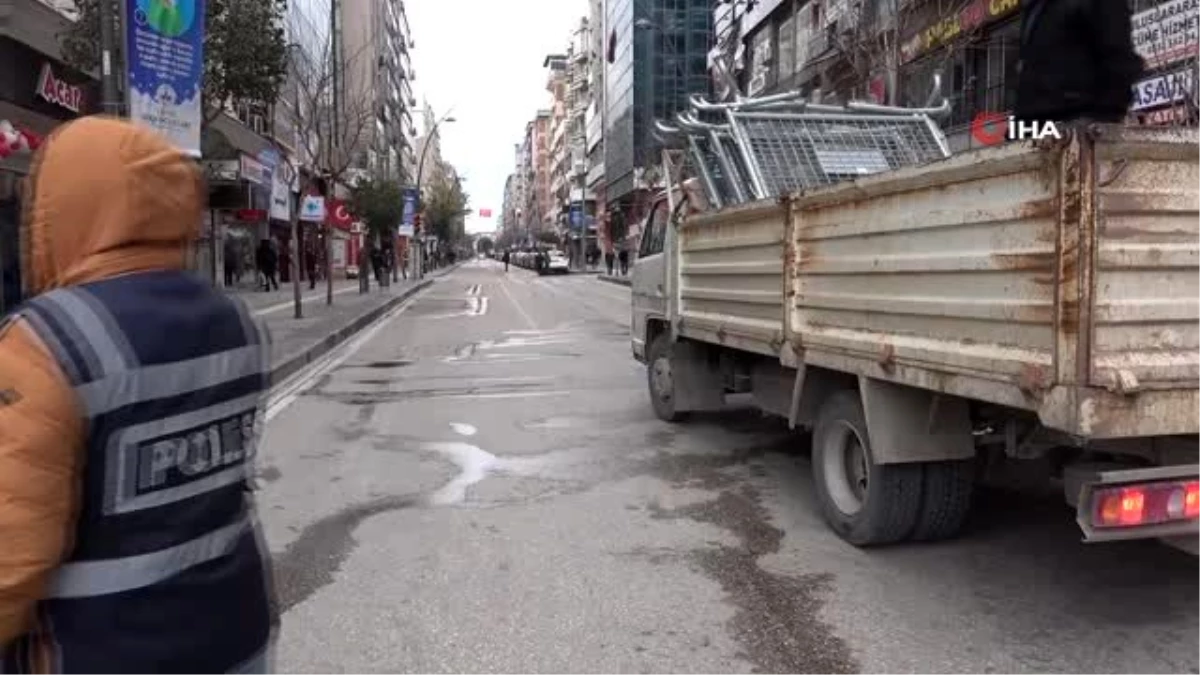 Elazığ\'da 3 cadde araç ve yaya trafiğine kapatıldı