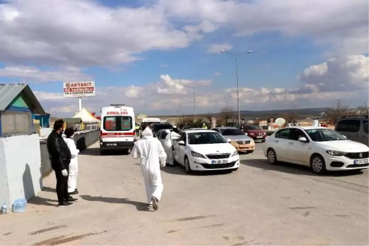 Gaziantep\'te, Suriyeli gönüllü doktorlar koronavirüs uygulamasında