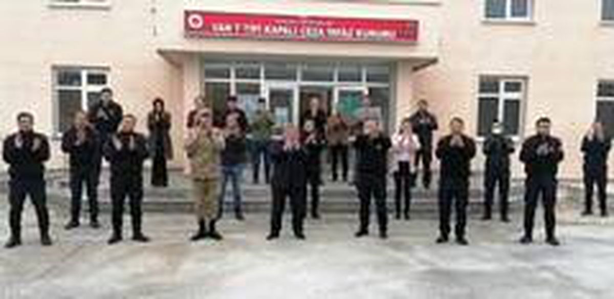 İnfaz koruma memurlarından \'evde kalın\' çağrısı