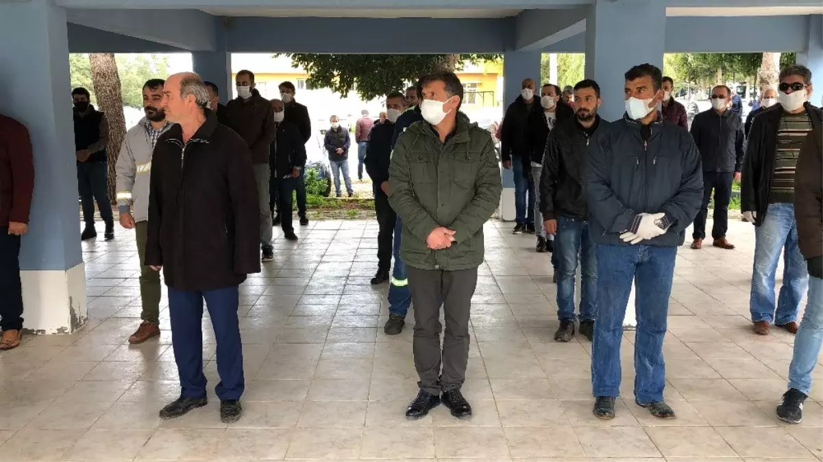 İskenderun\'daki feci kazada can veren aynı aileden üç kişi toprağa verildi