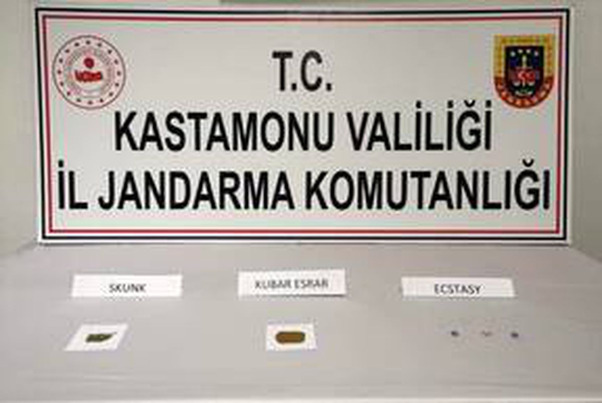 Kastamonu\'da 4 kişi uyuşturucu kullanırken gözaltına alındı