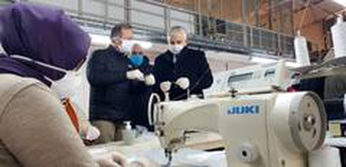 Kocaeli\'de belediye üretimhaneleri günlük 17 bin maske üretiyor