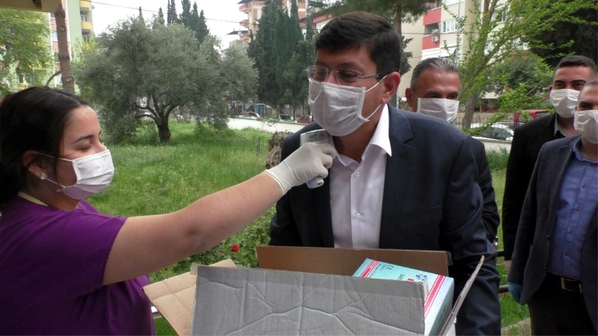 Nazilli Belediyesi\'nden sağlık ocaklarına maske ve eldiven desteği