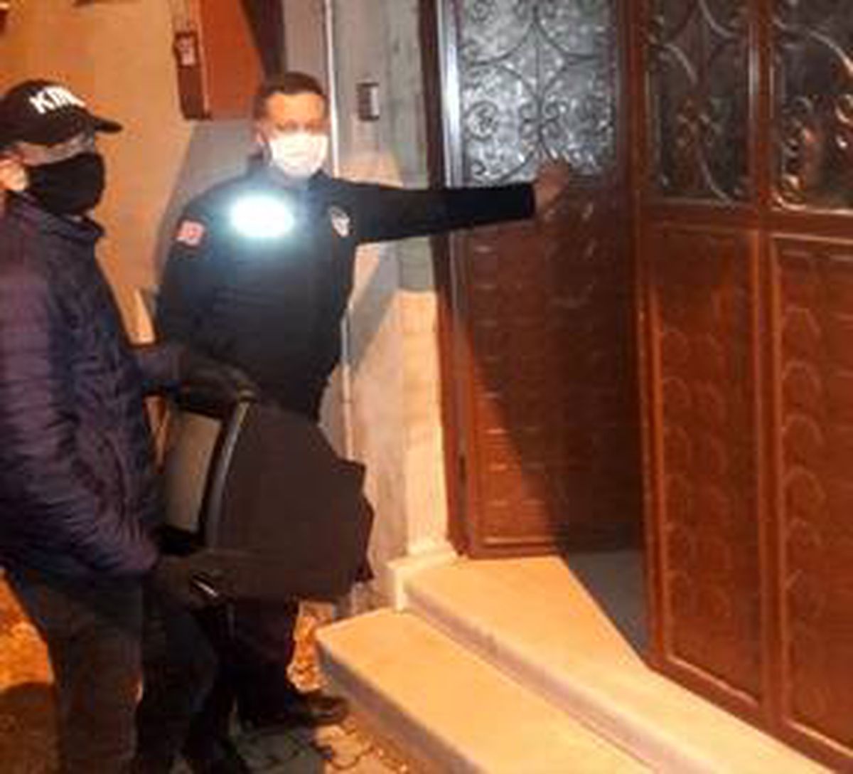 Televizyonu arızalanan Havva teyzenin yardımına zabıta ekipleri koştu