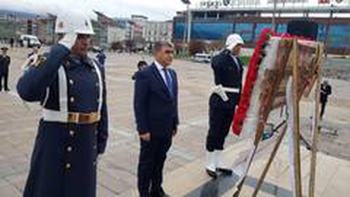 Türk ağır sanayisinin ilk fabrikası KARDEMİR\'in temelinin atılmasının ve Karabük\'ün kuruluşunun 83....