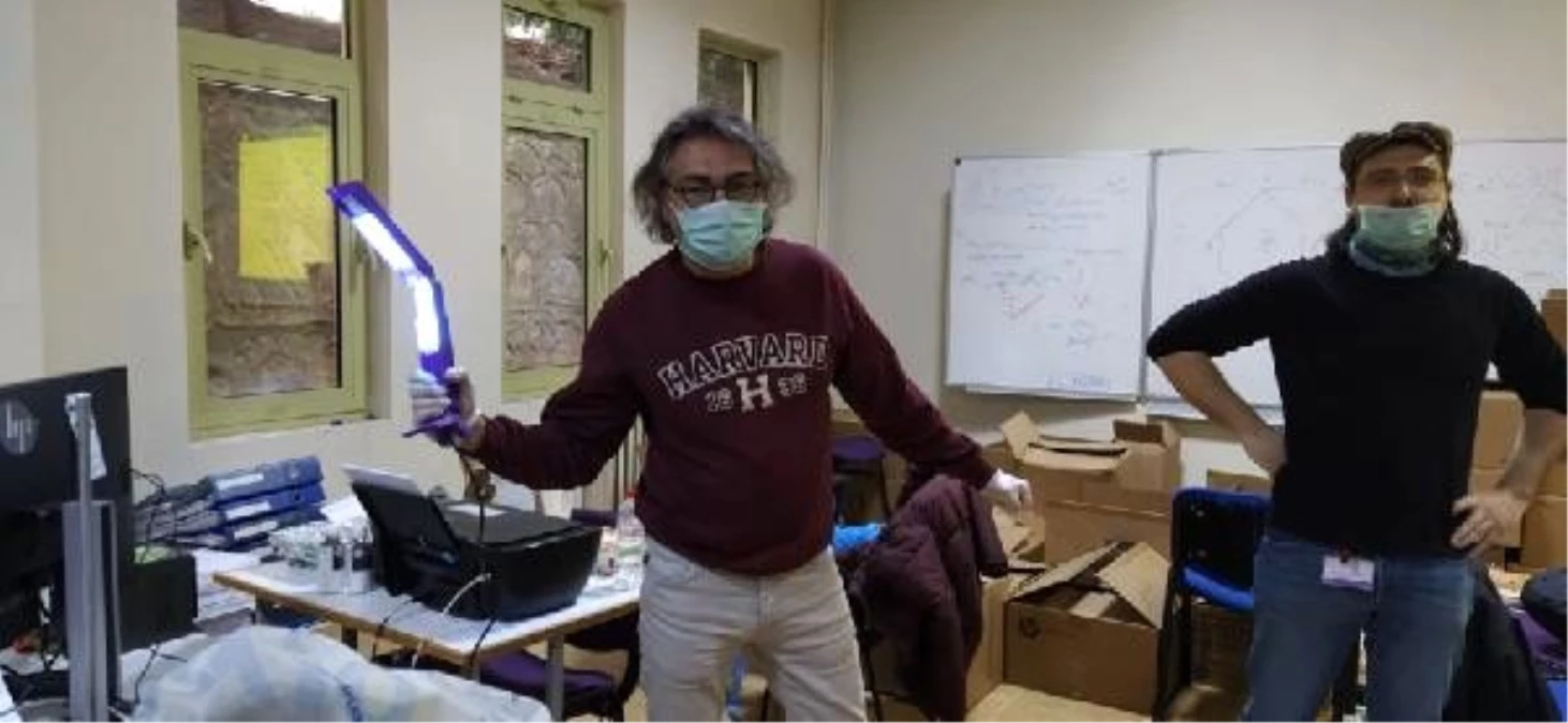 Türk bilim insanları koronavirüsü 15 saniyede öldüren cihaz tasarladı