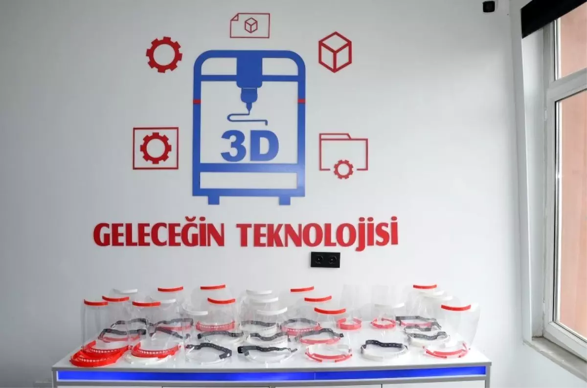 Üniversite 3D yazıcı ile siperlik üretiyor