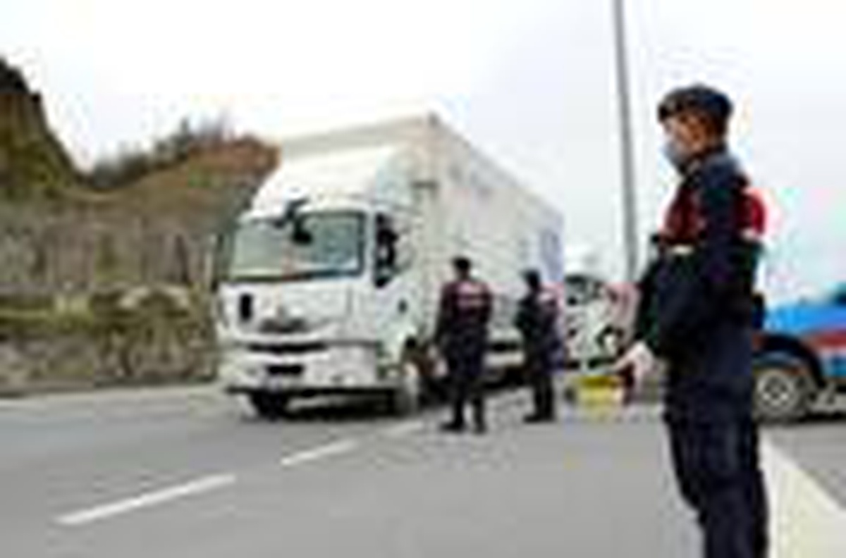Araç giriş ve çıkışlarına kapatılan Zonguldak\'ta denetimler sürüyor