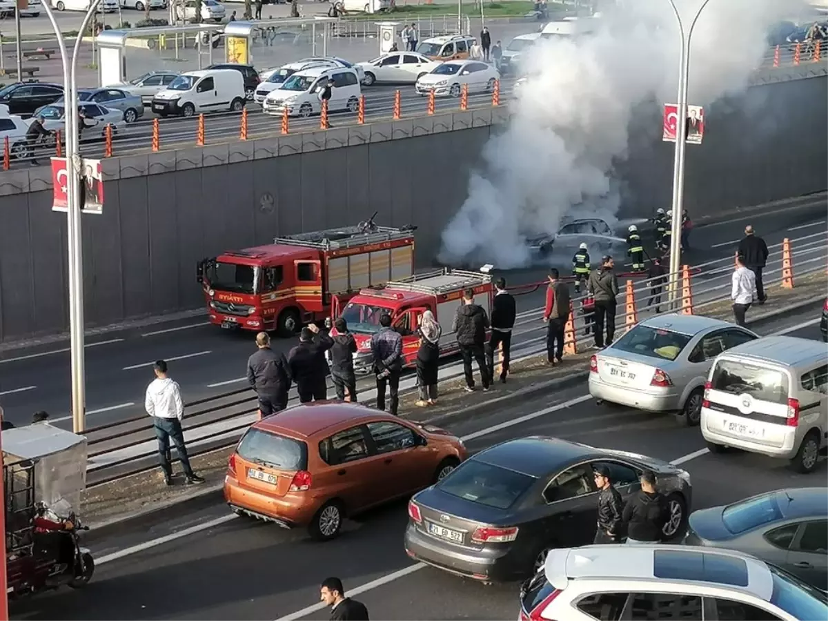 Diyarbakır\'da feci kaza: 4 yaralı