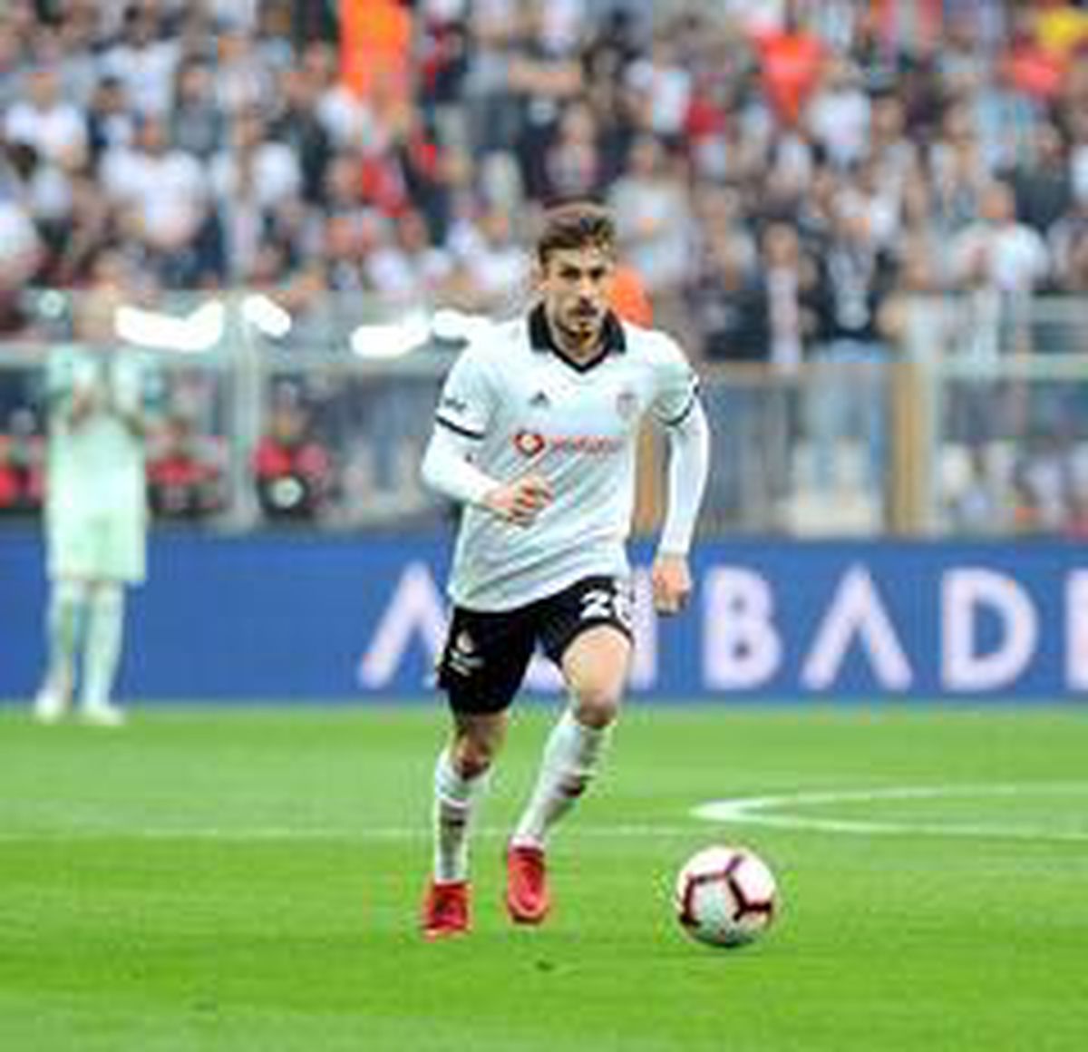 Dorukhan Toköz: "Kulübümde mutluyum"