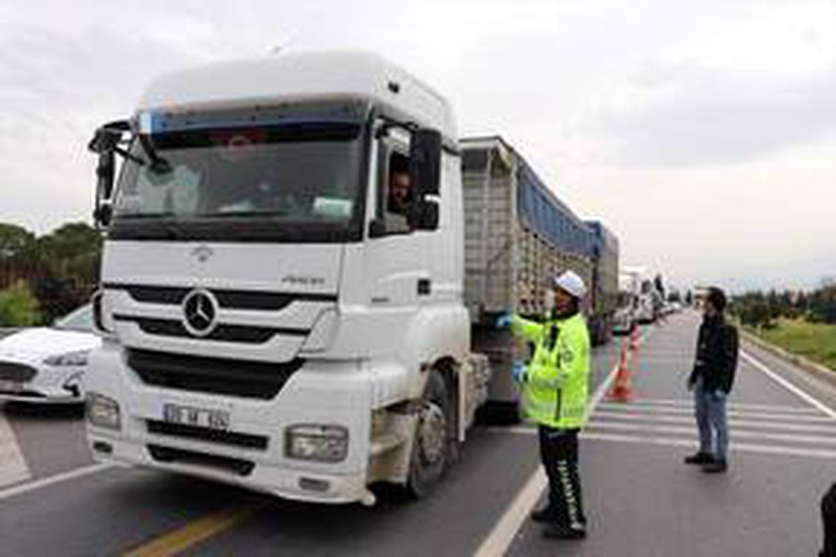 Ege\'de yol denetimleri sürüyor