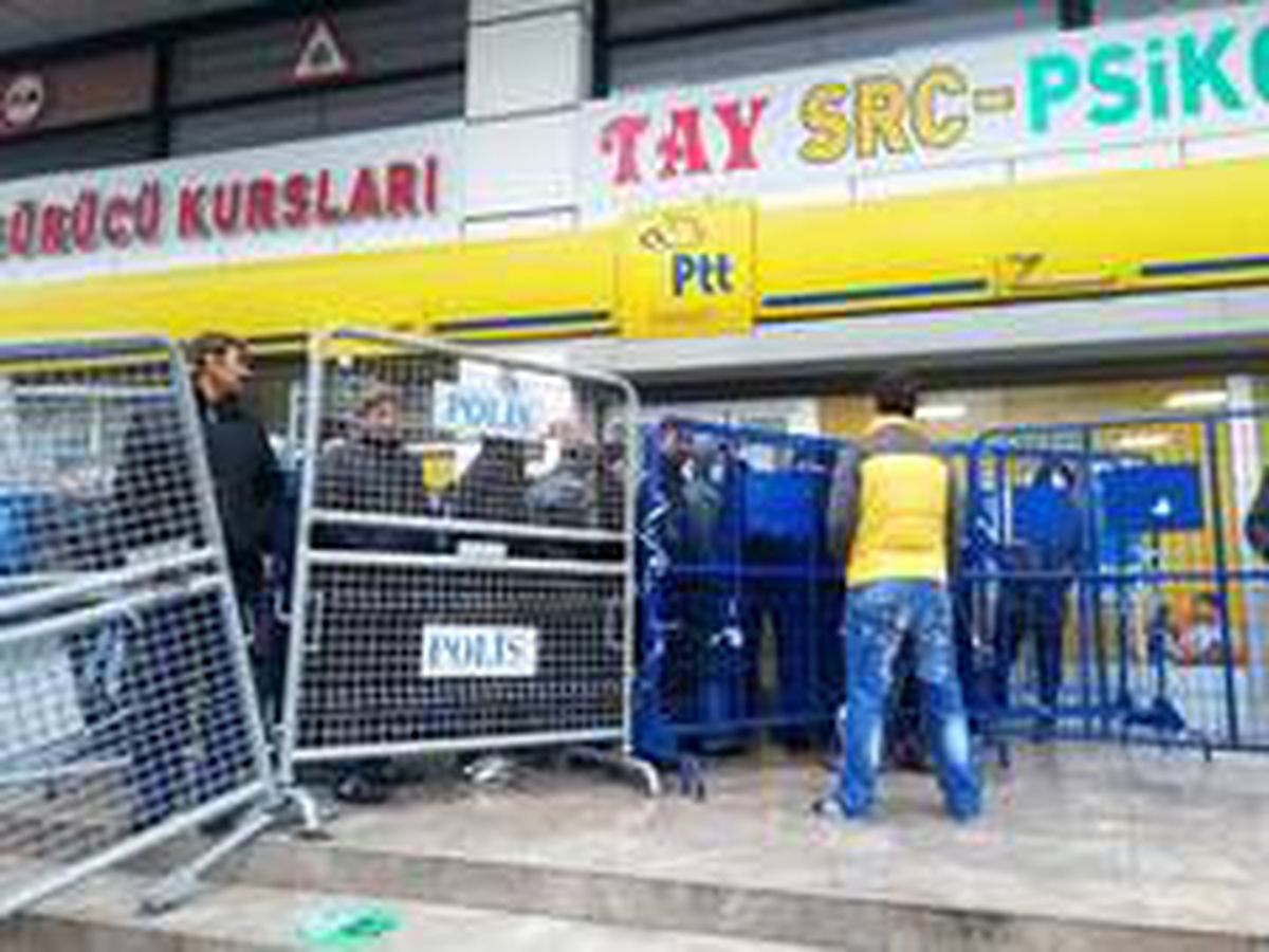 (ÖZEL) PTT Dağıtım Merkezlerinde "Sosyal Yardım" mesaisi